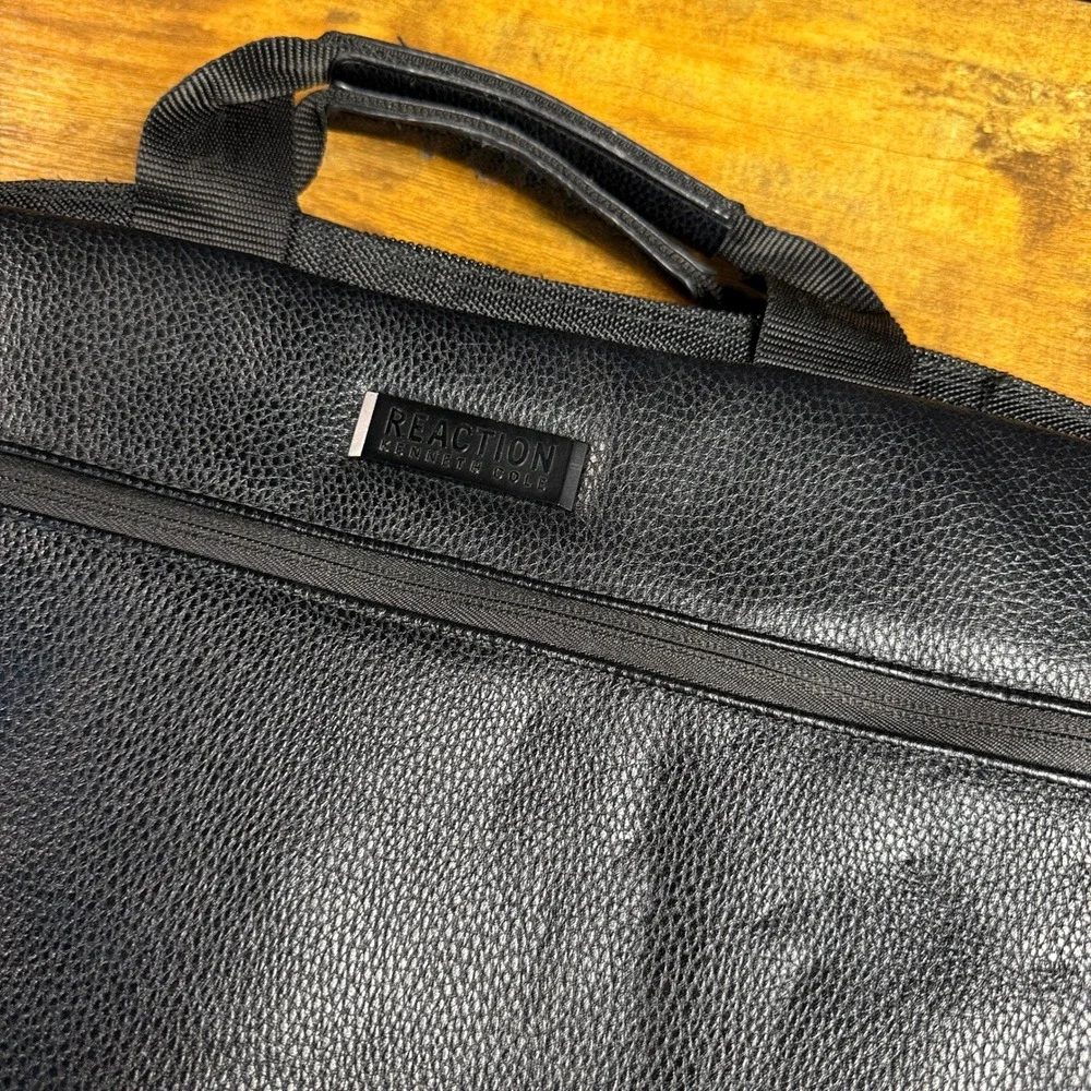 Kenneth Cole Reaction RFID Black Faux Leather Laptop Briefcase Messenger Bag OS